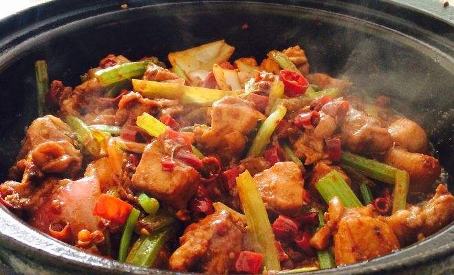 为何这么多鸡公煲加盟商抉择辣不哆？