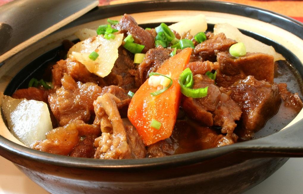 加盟成都鸡公煲需注意什么?